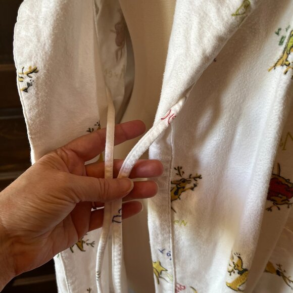 Pottery Barn Santas Reindeer Flannel Robe Ivory Holiday Warm Unisex Size S/M - Picture 9 of 12